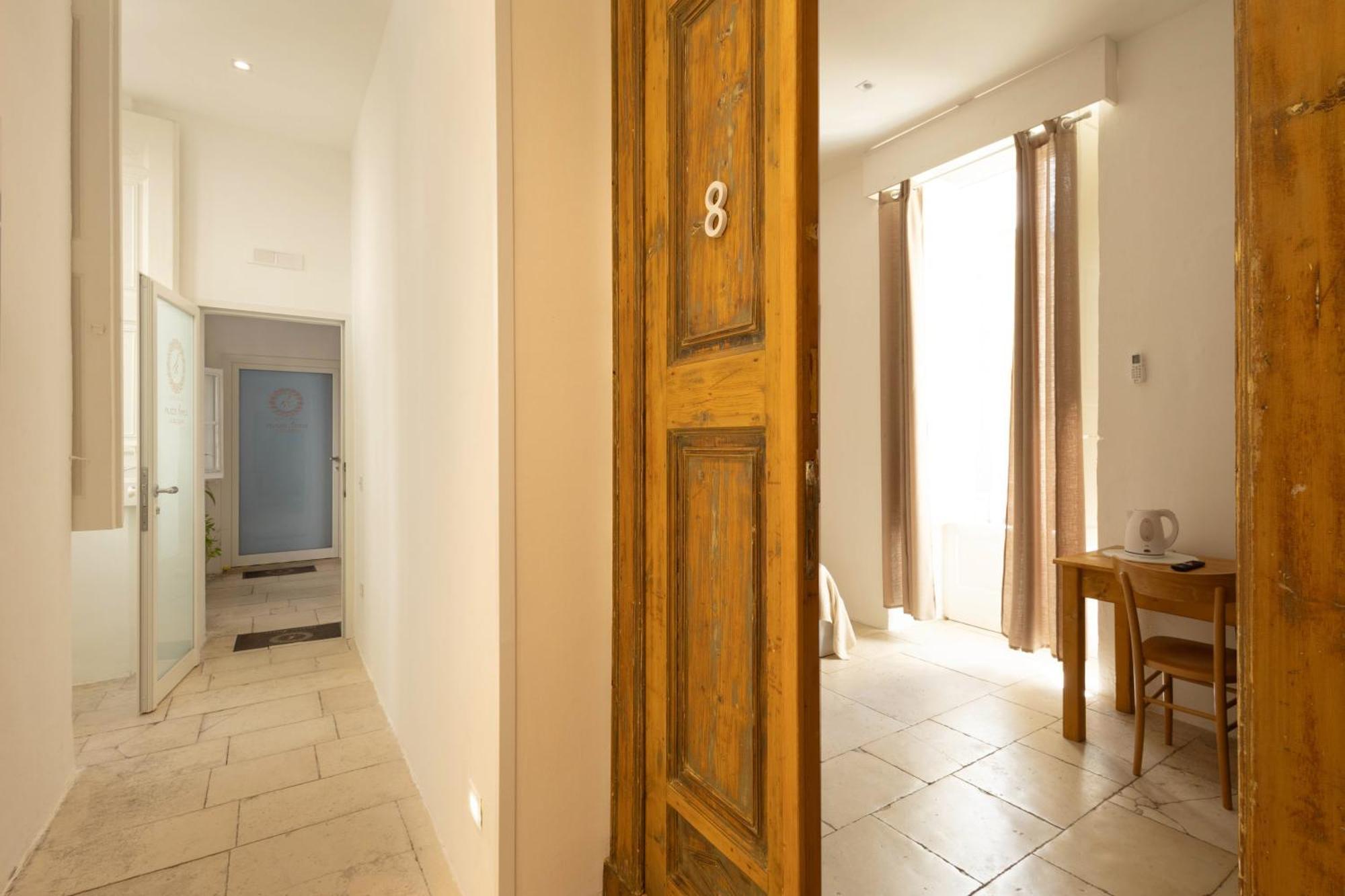 Palazzo Kapece Bed & Breakfast Monopoli Luaran gambar